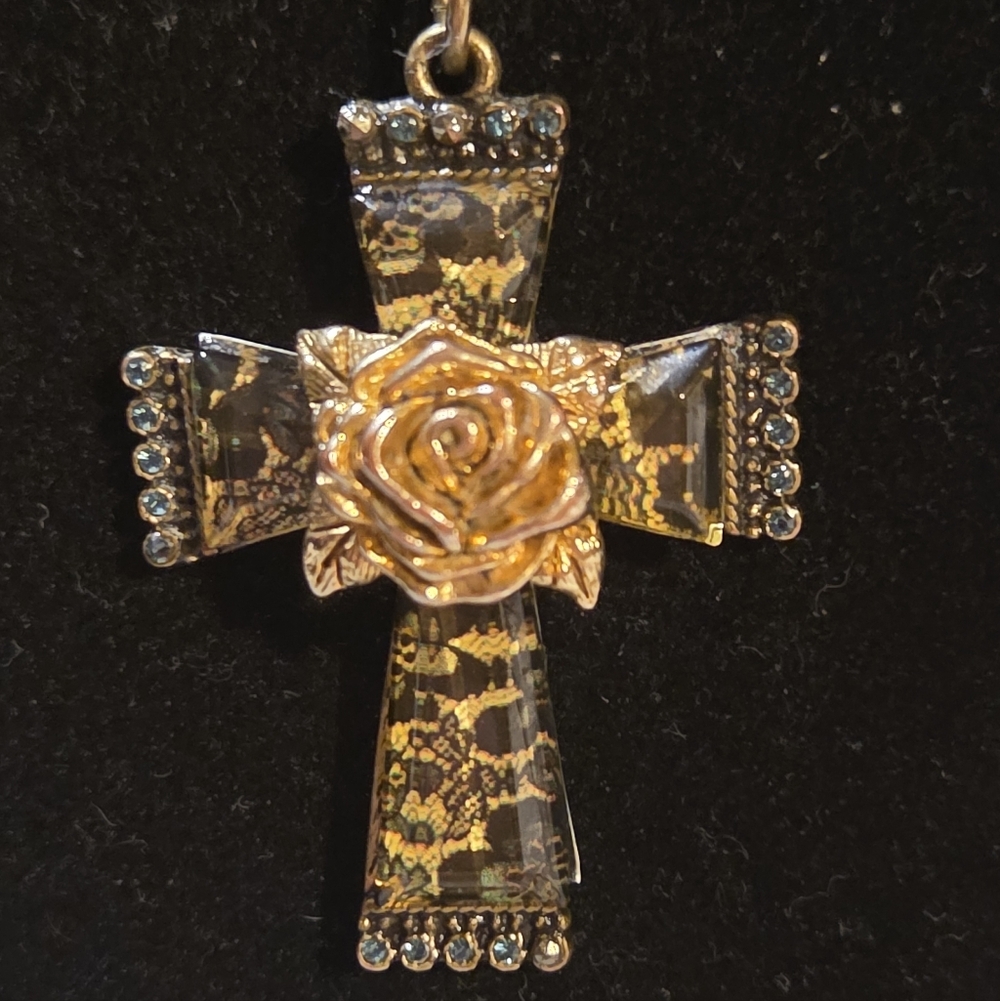 Betsey Johnson Vintage Animal/Lace Print Gold Cross Pendant Necklace - Picture 3 of 6